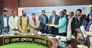 সড়ক দুর্ঘটনায় ক্ষতিগ্রস্ত ৪১ পরিবারকে আর্থিক অনুদান